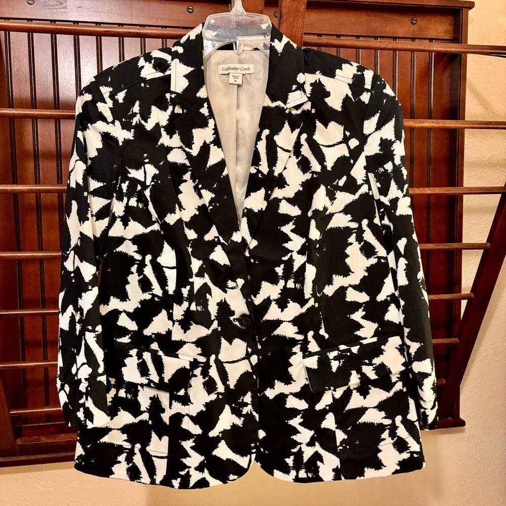 Coldwater Creek Black and White Abstract Blazer